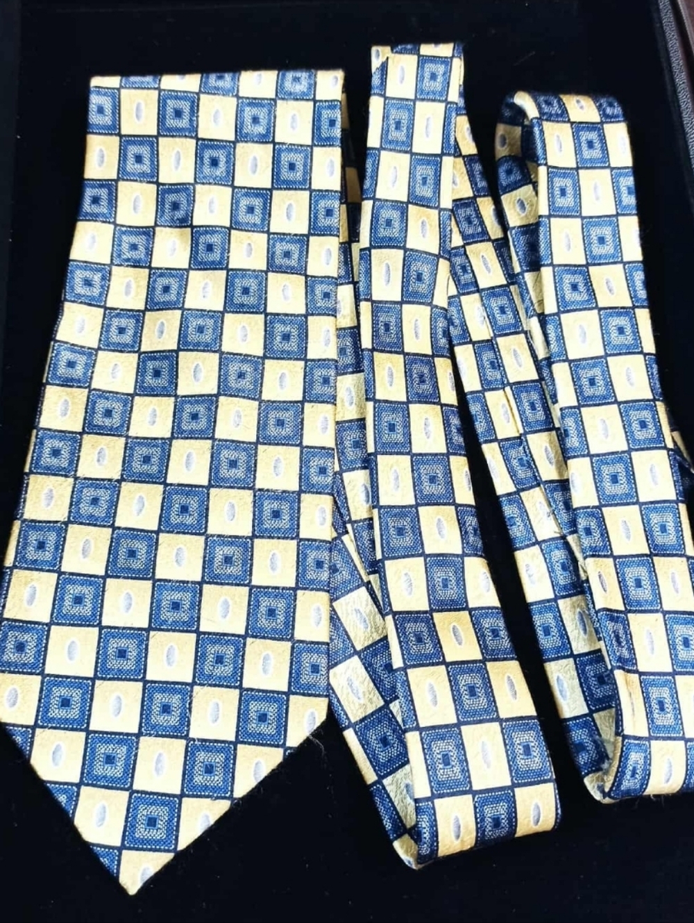 PIERRE CARDIN Vintage Silk Tie Blue Gold Geometric Mod Pattern Designer Necktie